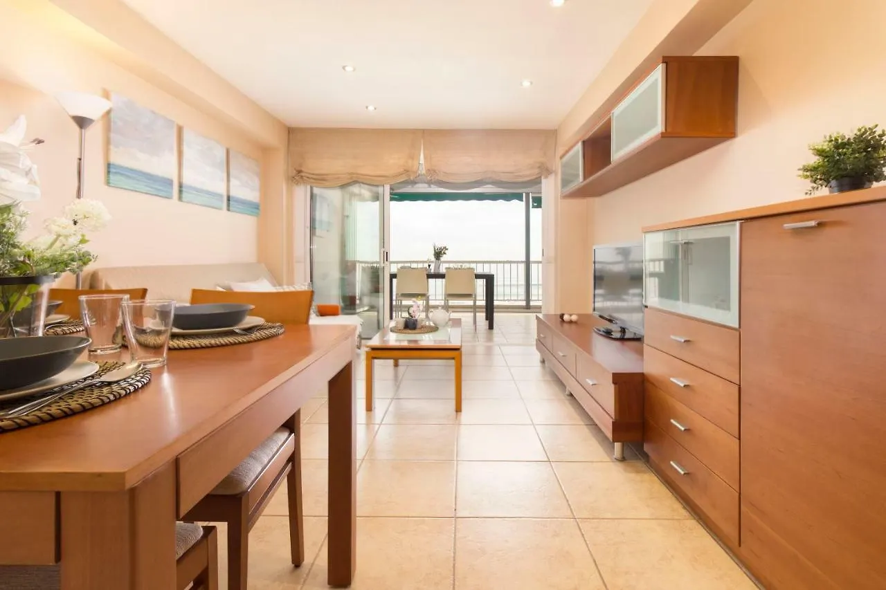 Apartment Homes & Go Bell Reco Deluxe I La Pineda Spain